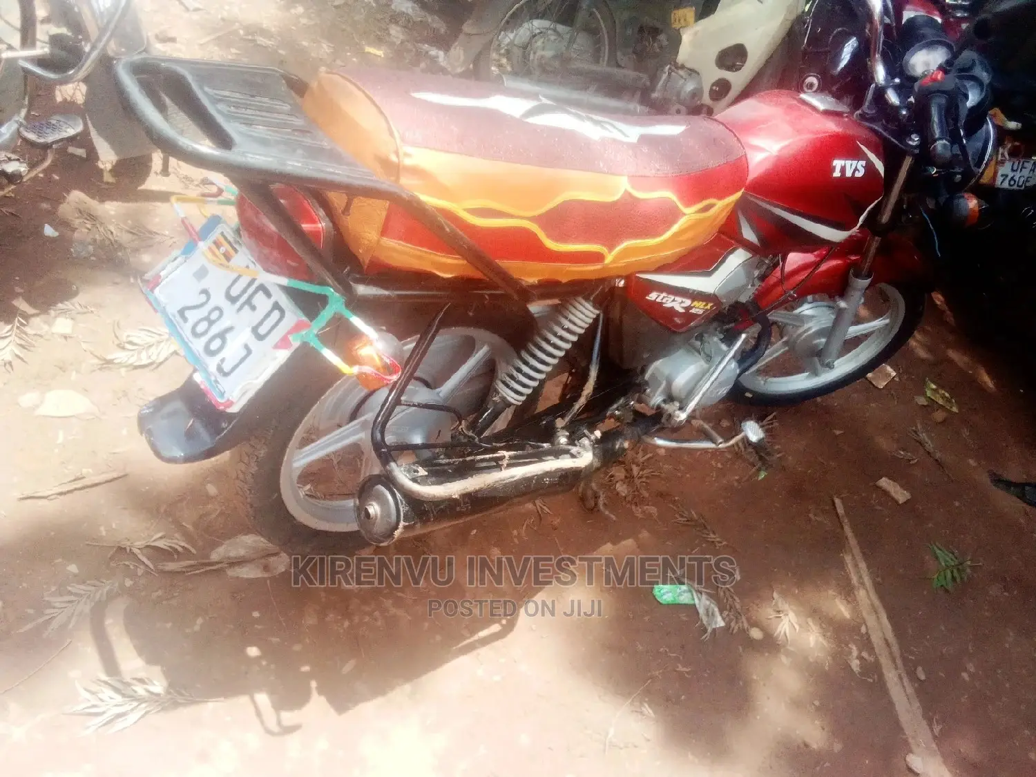 TVS HLX 125 2018 Red