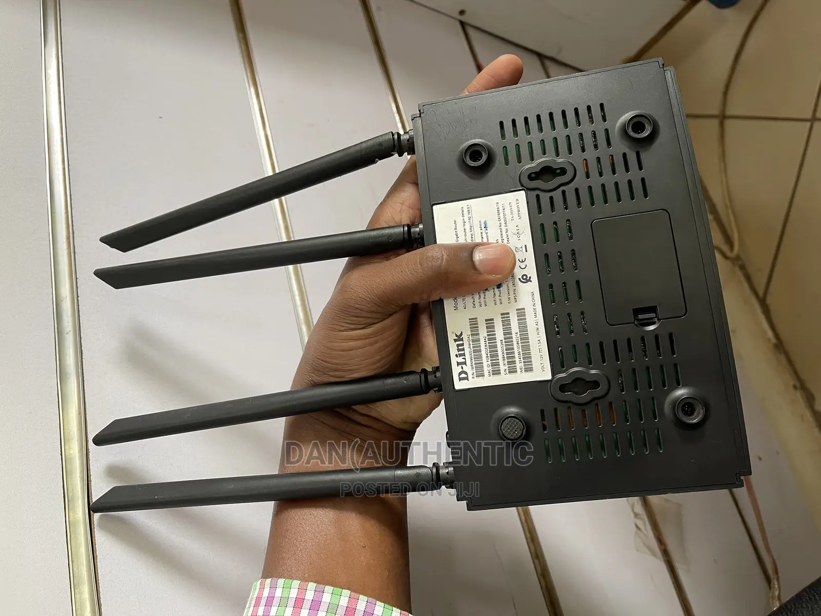 Dlink 4g Router With 2 Bands Slightly Used Unlocked