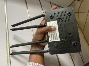 Dlink 4g Router With 2 Bands Slightly Used Unlocked