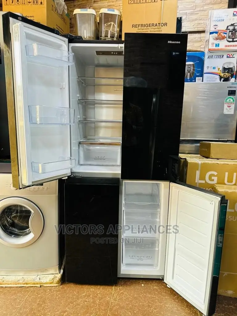 Hisense 561L 4 Door Refrigerator With Mirror Finish