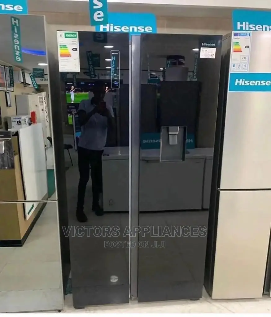 Hisense 670L Side by Side Refrigerator