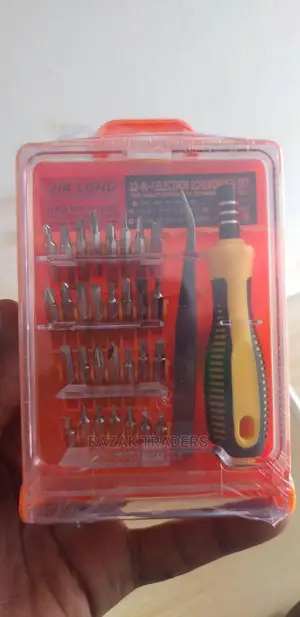 32 in 1 Screw Driver Bit Kit