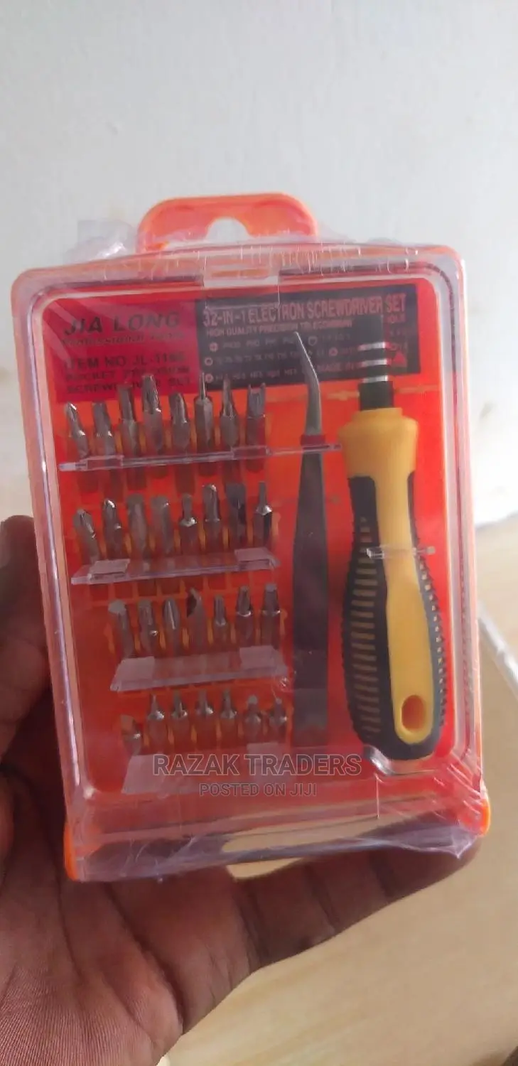 32 in 1 Screw Driver Bit Kit