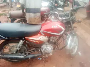 TVS HLX 125 2018 Pink