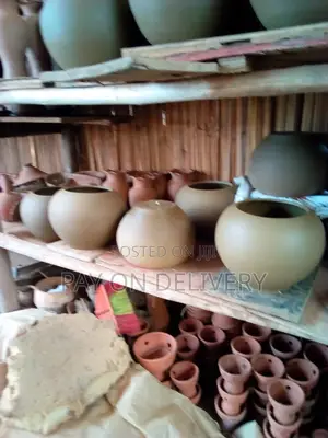 Natural Clay(Flower Pots)