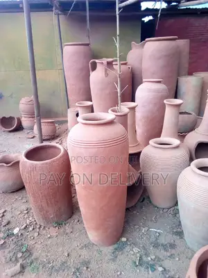 The Life of Flowers (Flower Pots)