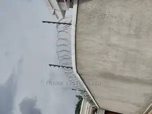 Electric Fence System With Roofing Razor Wire