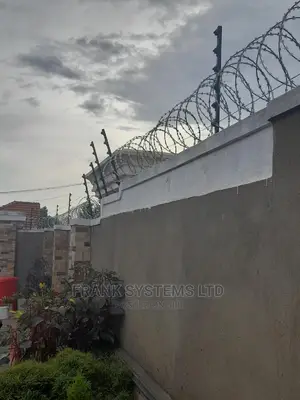 Electric Fence With Razor Wire 730mm
