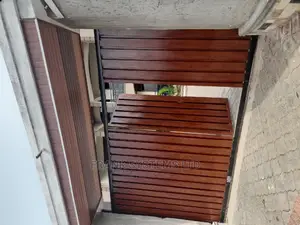 Metalic Sliding Gate, Manual System