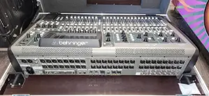 Behringer X32