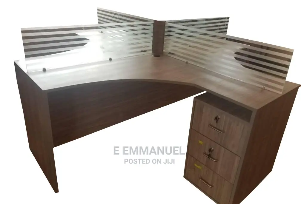 4 Seater Workstation