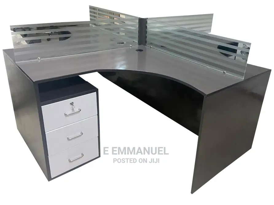 4 Seater Workstation