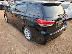 Toyota Wish 2010 Black