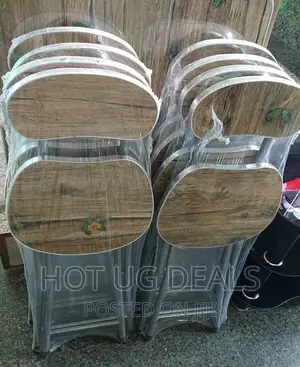Foldable Reading Chair - Gold