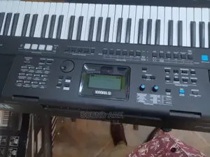 PSR E473 Keyboard