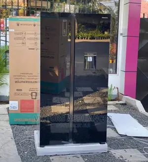 Hisense 670L Side by Side Refrigerator With Water Dispenser