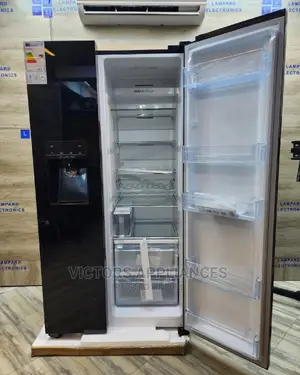 Hisense 670L Side by Side Refrigerator With Water Dispenser