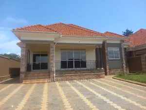 Furnished 4bdrm House in Kira Posh for Sale