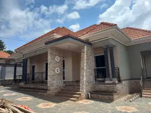 Furnished 4bdrm House in Kira for Sale