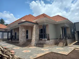 Furnished 4bdrm Bungalow in Kira for sale