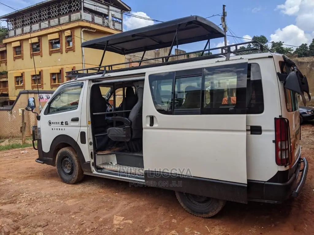 Drone Car Hire (10 14seater)
