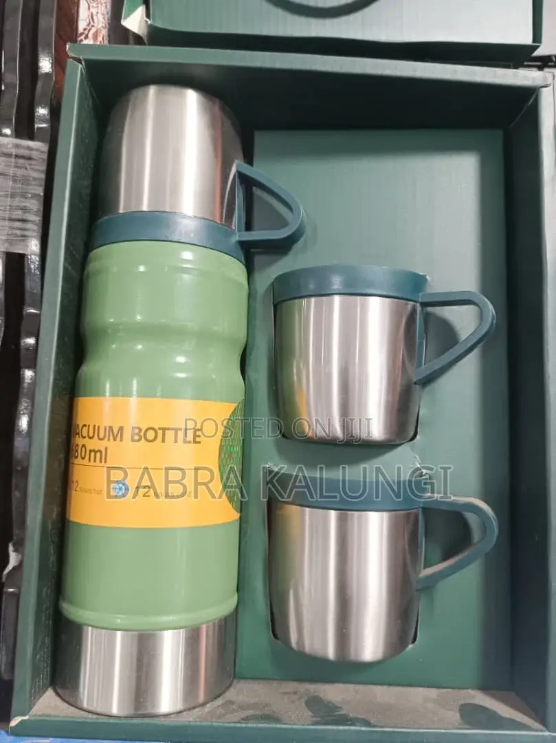 Vacuum Insulated Water Bottle