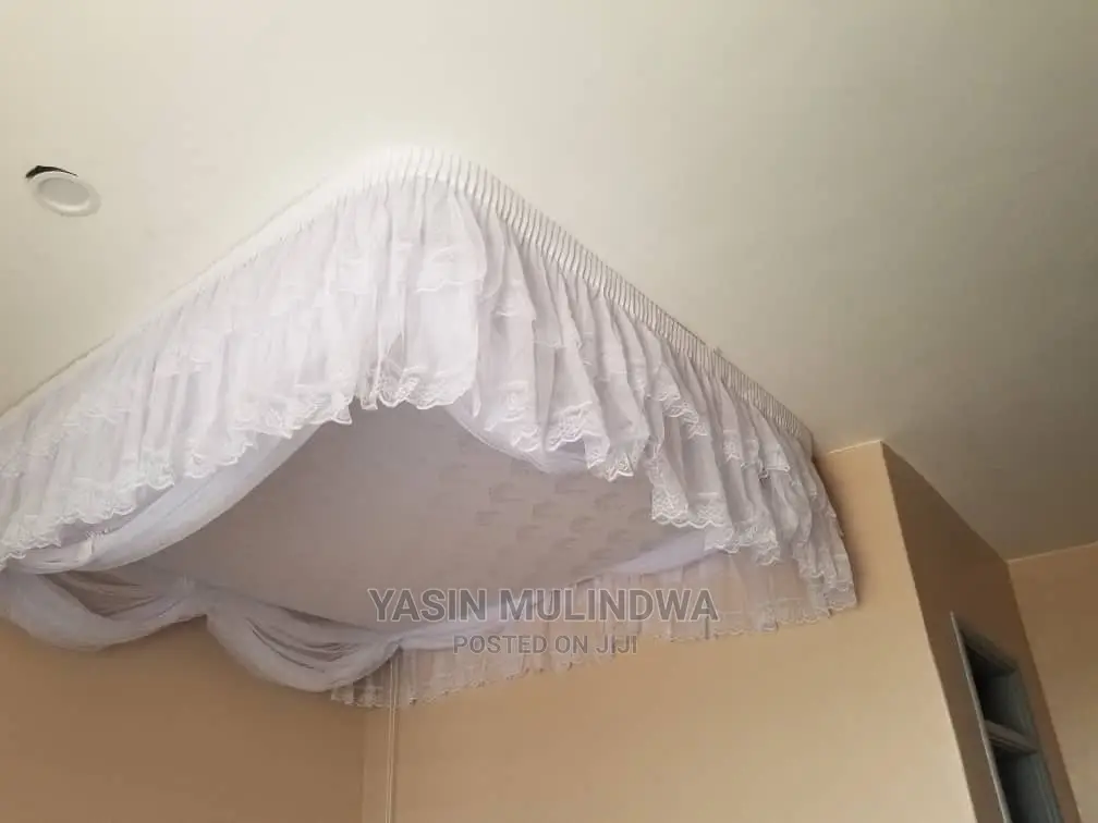 Mosquito Net Ceiling Mounted.