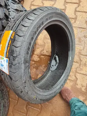 235/45r18 Tires