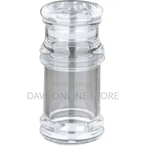 Acrylic Salt and Pepper Shakers Set – Transparent