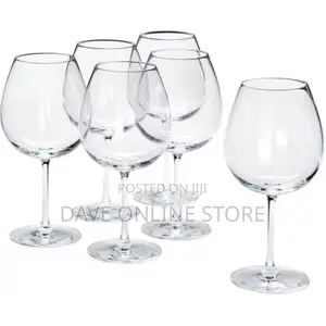 6 Pieces of Big Wine Glasses – Colorless