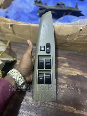Hilux Vigo 2006 - 2014 Main Door Switch