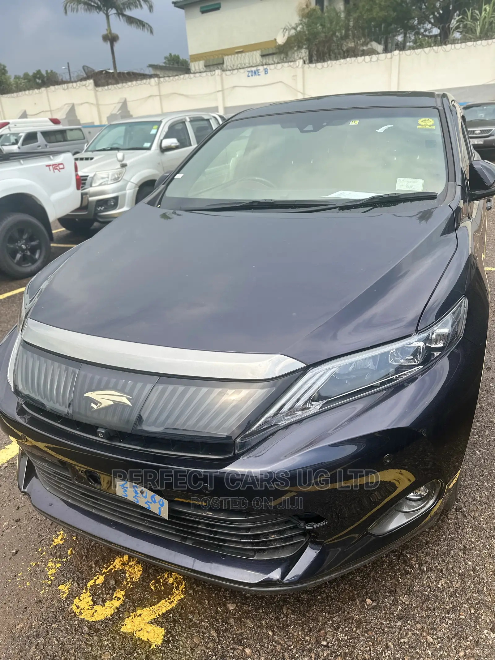 Toyota Harrier 2.0 2014 Blue