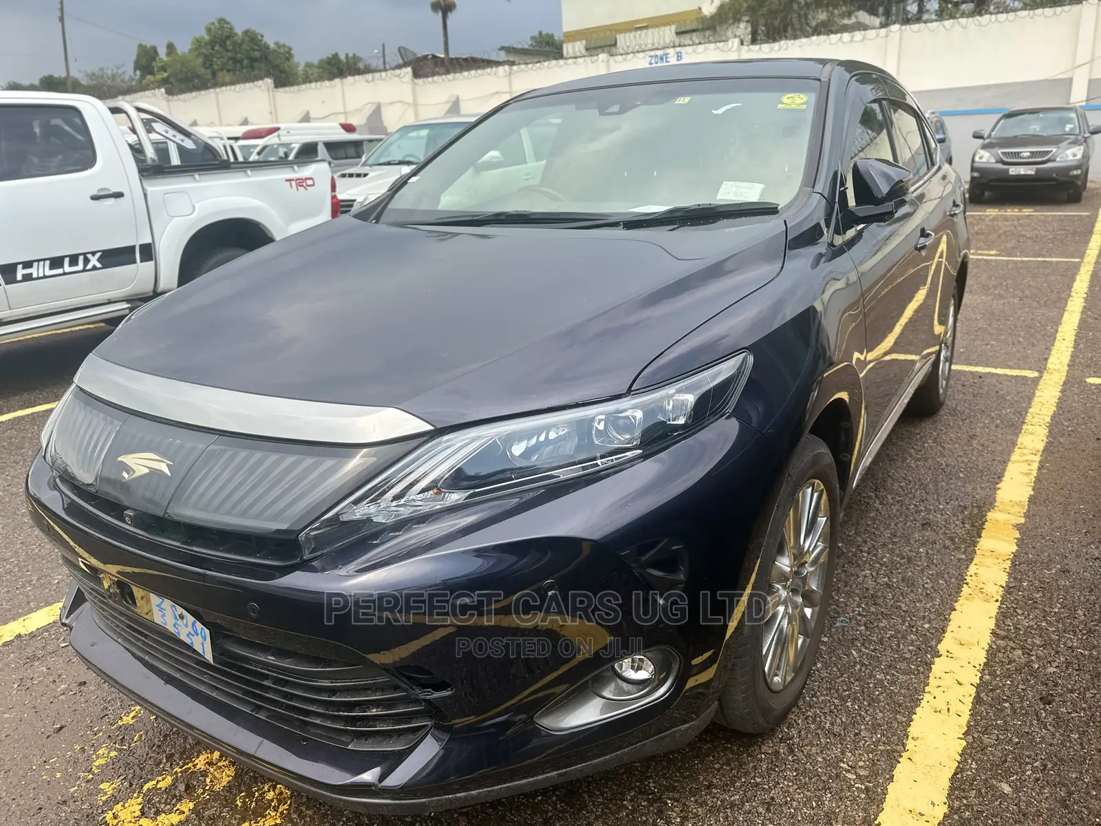 Toyota Harrier 2.0 2014 Blue