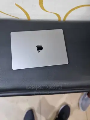 New Laptop Apple MacBook Pro 16GB Apple M1 Pro SSD 512GB