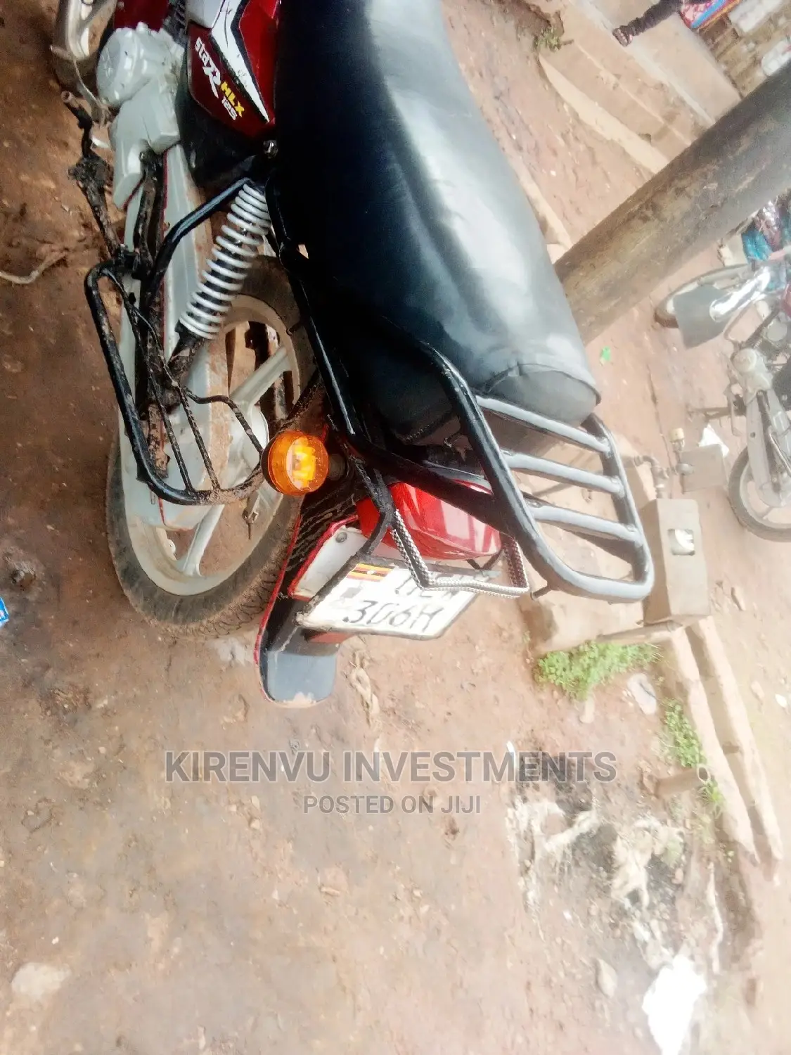 TVS HLX 125 2016 Red