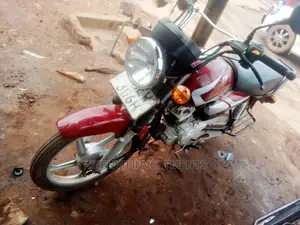TVS HLX 125 2016 Red