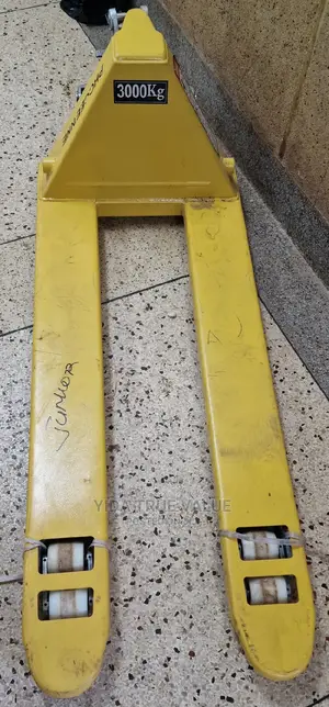 Pallet Trucker 3000kg Industrial Use