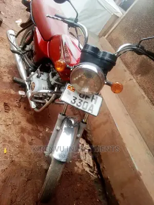 Bajaj Boxer 2017 Orange