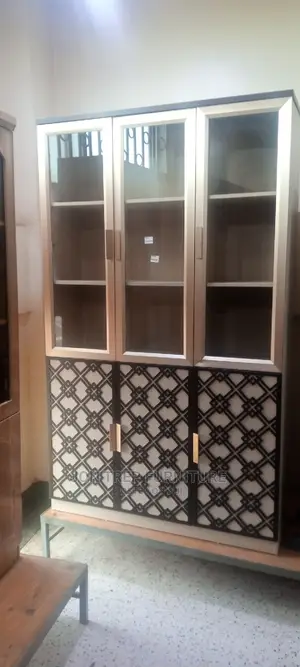 File Cabinet 3door
