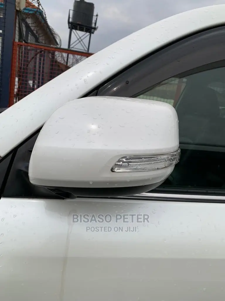 Toyota Land Cruiser Prado 2.7 I 2013 White