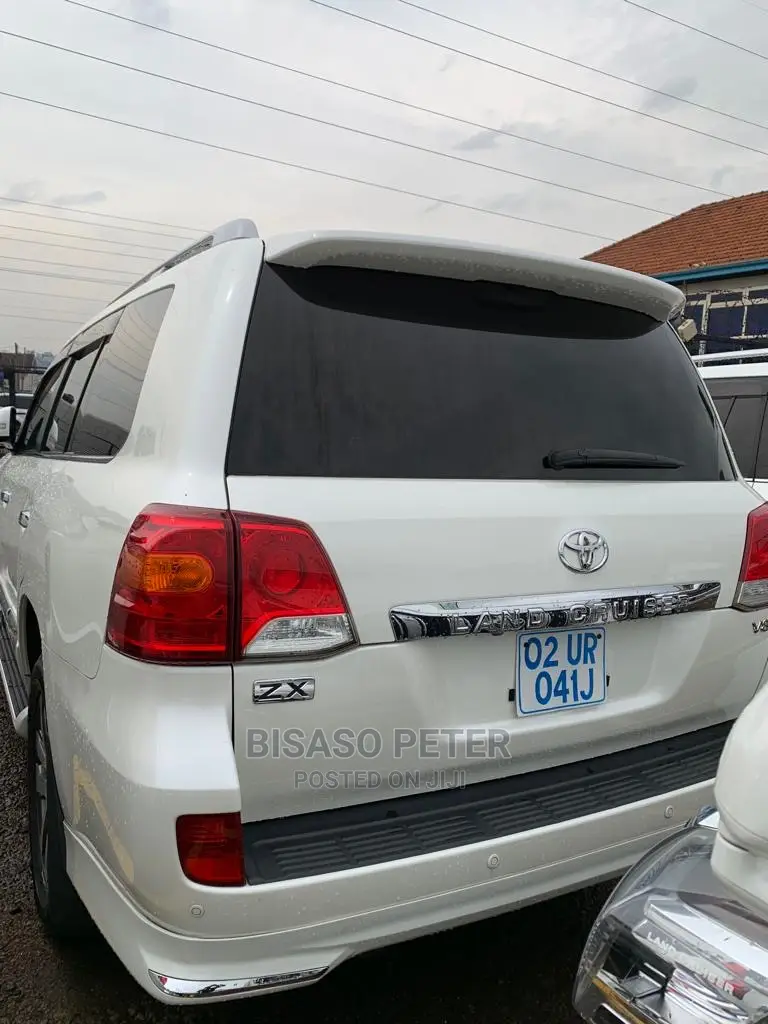 Toyota Land Cruiser Prado 2.7 I 2013 White