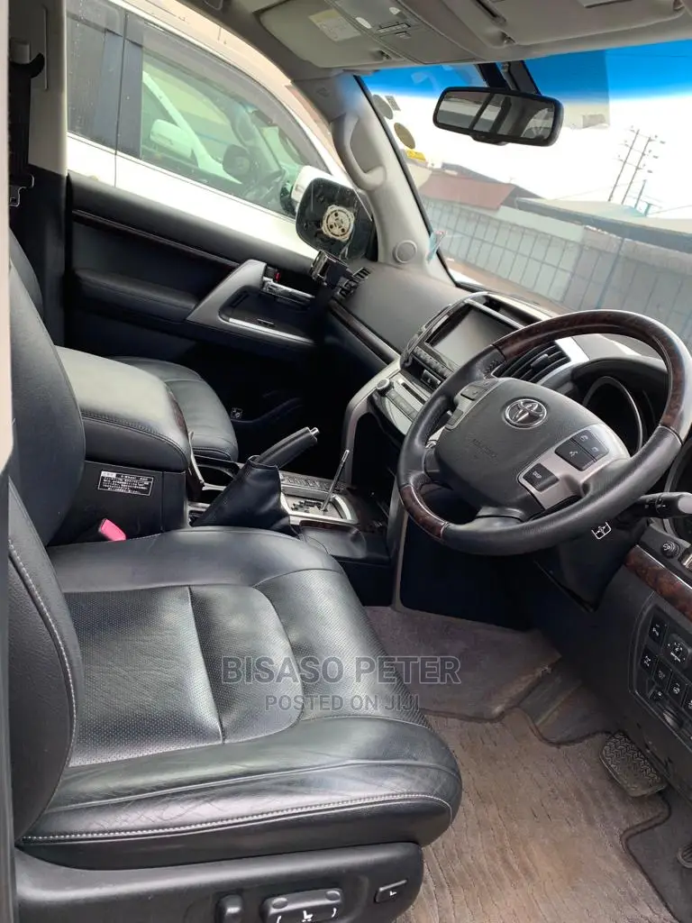 Toyota Land Cruiser Prado 2.7 I 2013 White