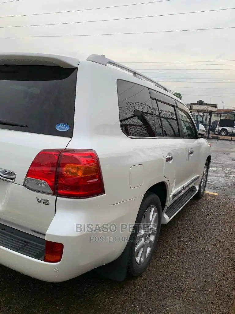 Toyota Land Cruiser Prado 2.7 I 2013 White