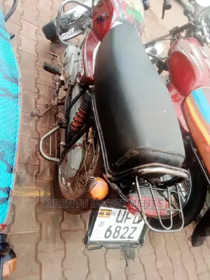 Bajaj Boxer 100 2017 Red