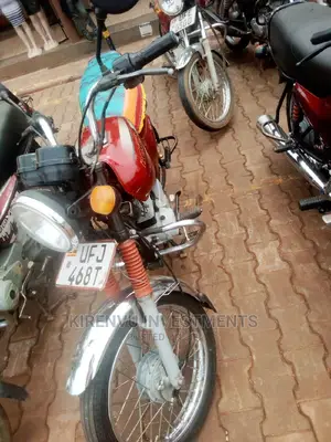 Bajaj Boxer 125 2018 Red