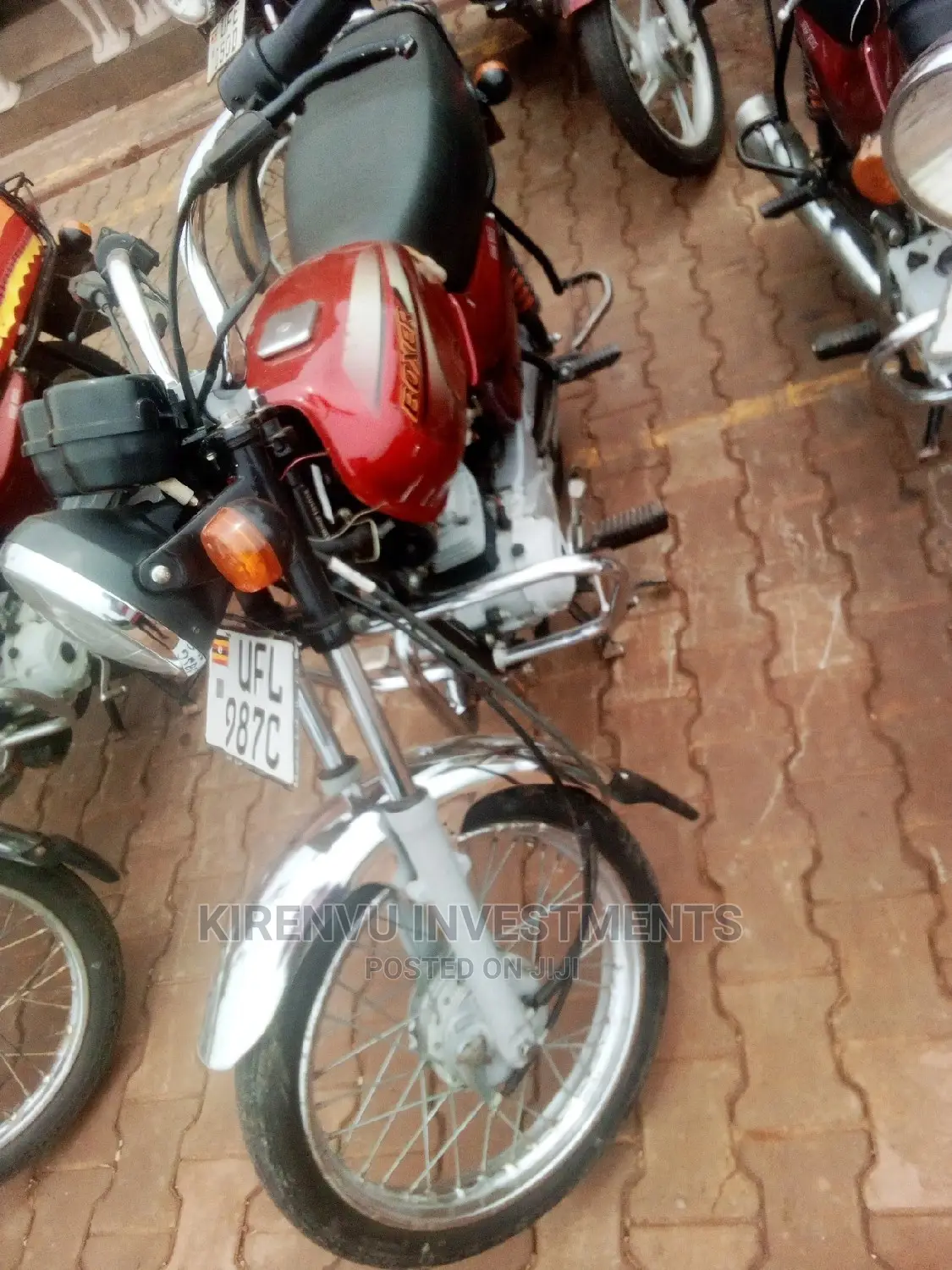 Bajaj Boxer 100 2019 Purple