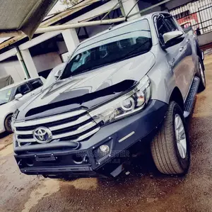 Toyota Hilux 2017 Silver