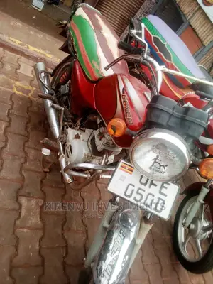 Bajaj Boxer BM100ES 2017 Red