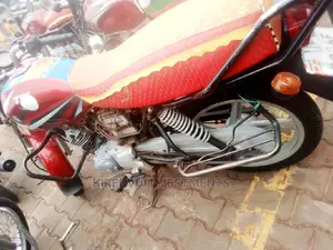 TVS HLX 125 2017 Red