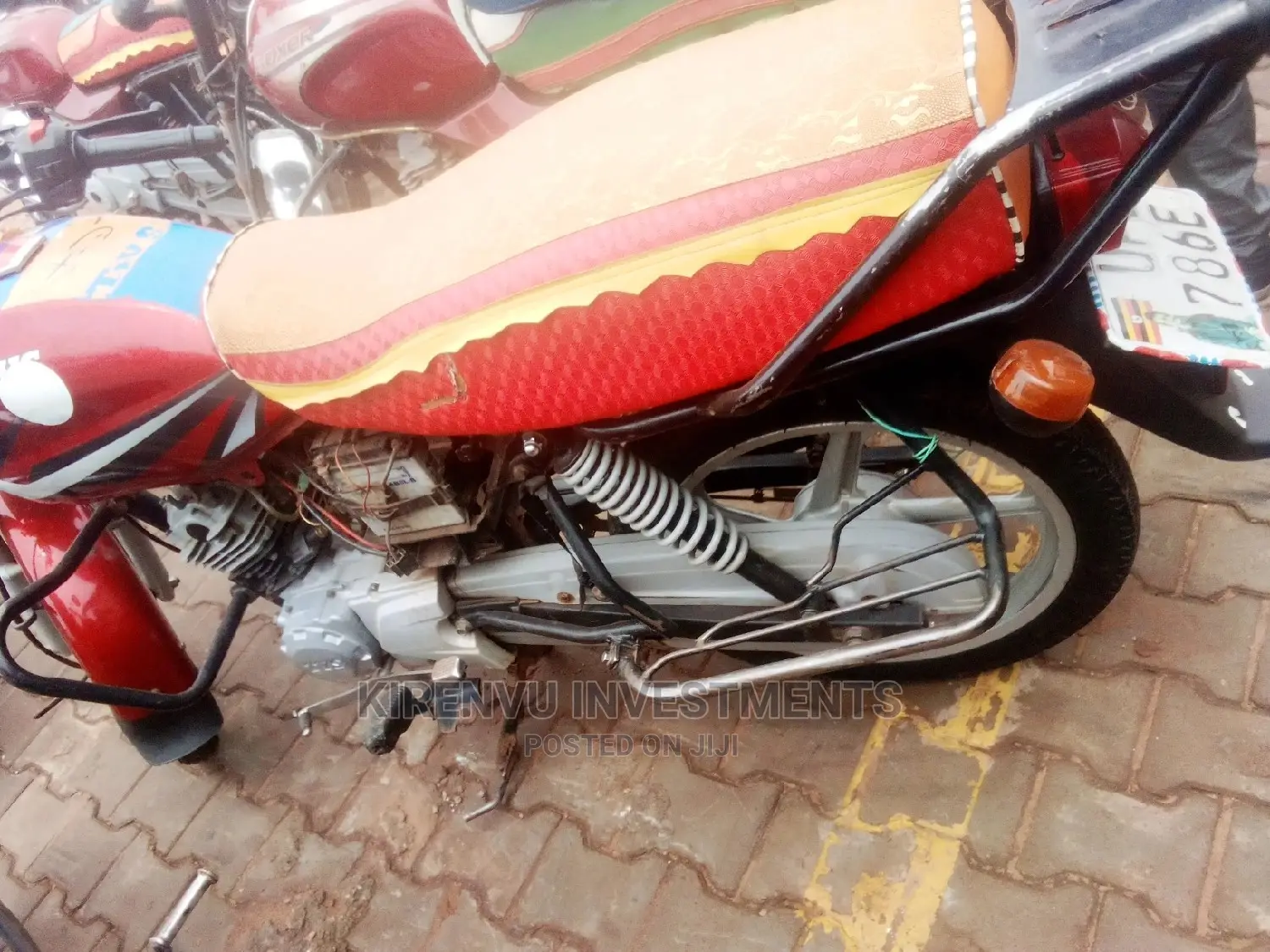 TVS HLX 125 2017 Red